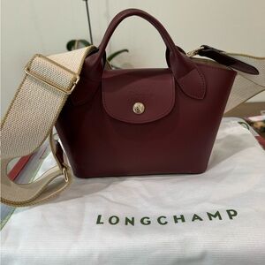 Longchamp Extra Small Épure Timeless Leather Crossbody Bag burgundy